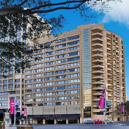 Studio With Balcony At College St Sydney Bagian luar foto