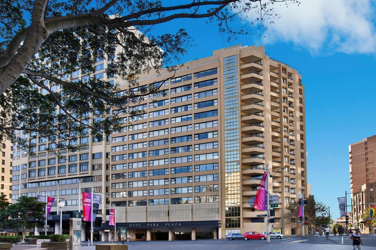 Studio With Balcony At College St Sydney Bagian luar foto