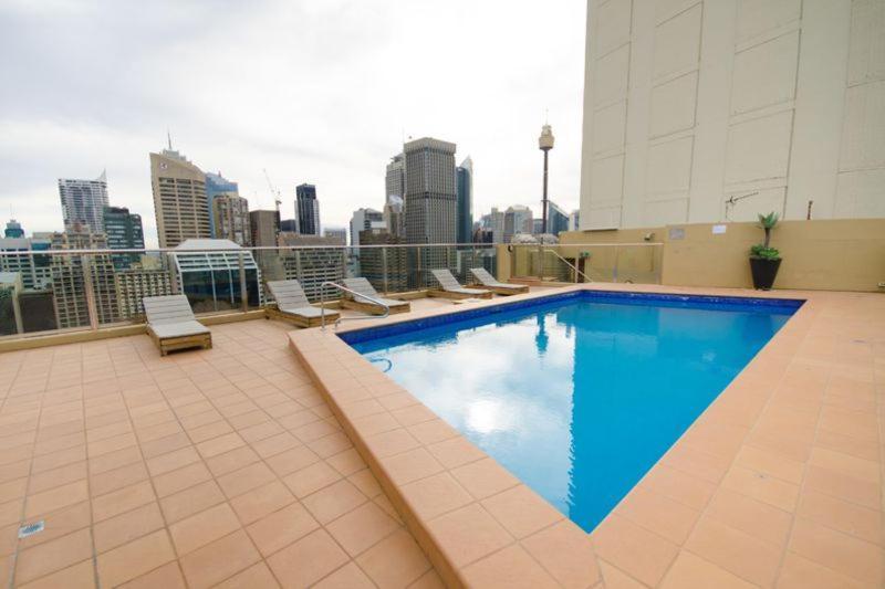 Studio With Balcony At College St Sydney Bagian luar foto